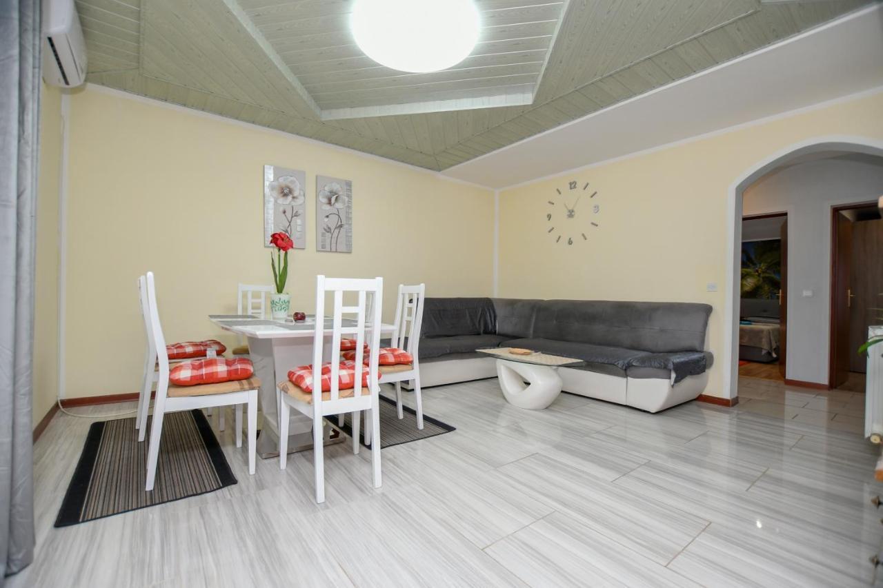 Apartments Katja Poreč Eksteriør bilde