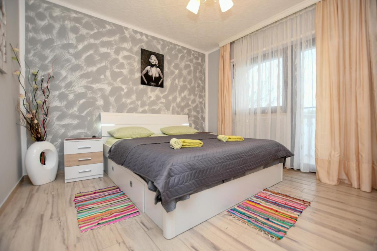 Apartments Katja Poreč Eksteriør bilde