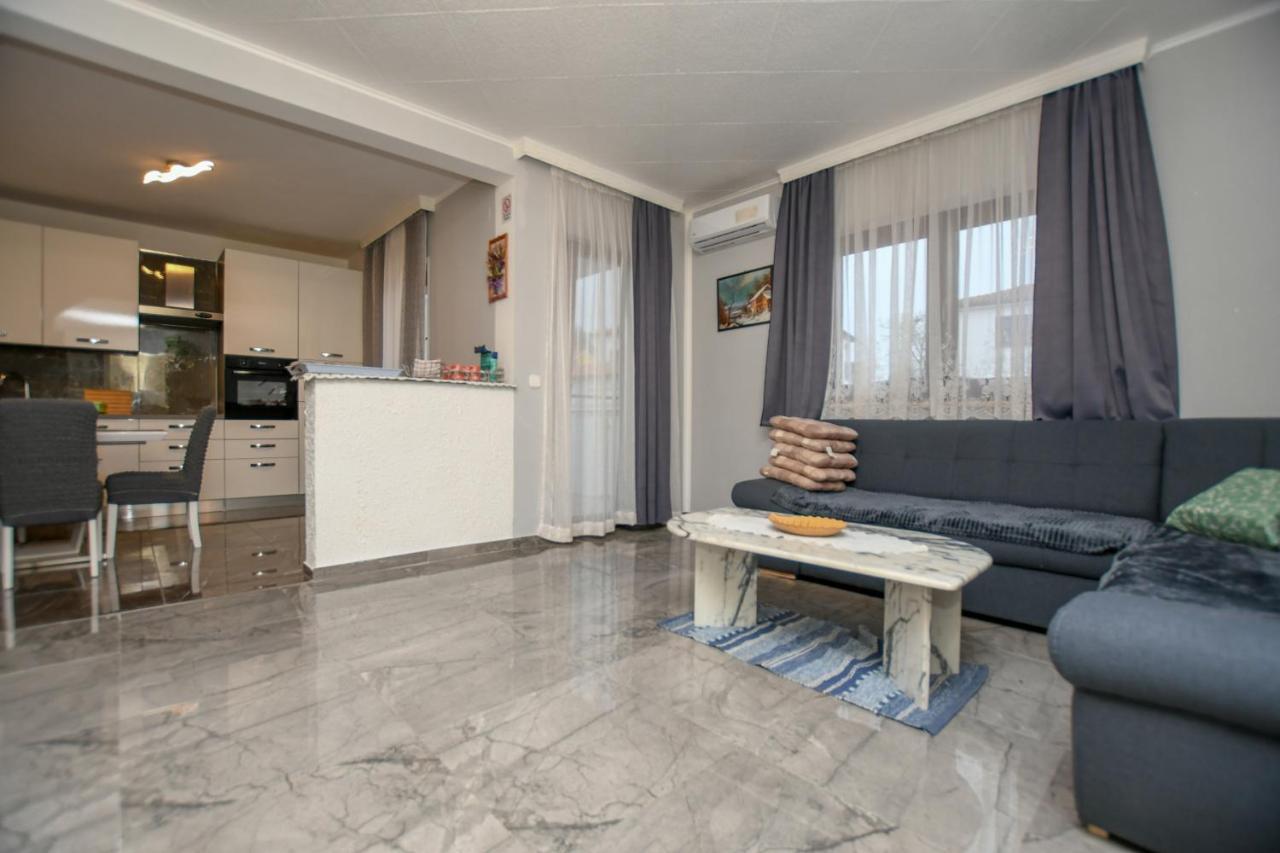 Apartments Katja Poreč Eksteriør bilde